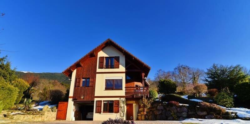 Eco-Logis Mad'In Belledonne Bed & Breakfast Theys Екстериор снимка