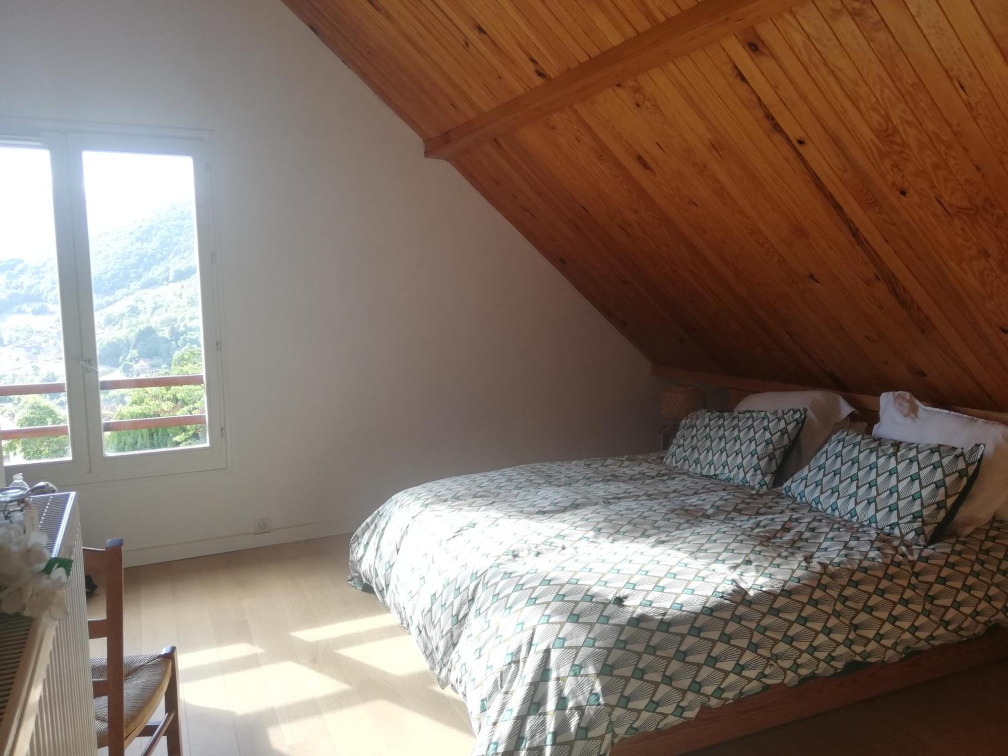 Eco-Logis Mad'In Belledonne Bed & Breakfast Theys Стая снимка